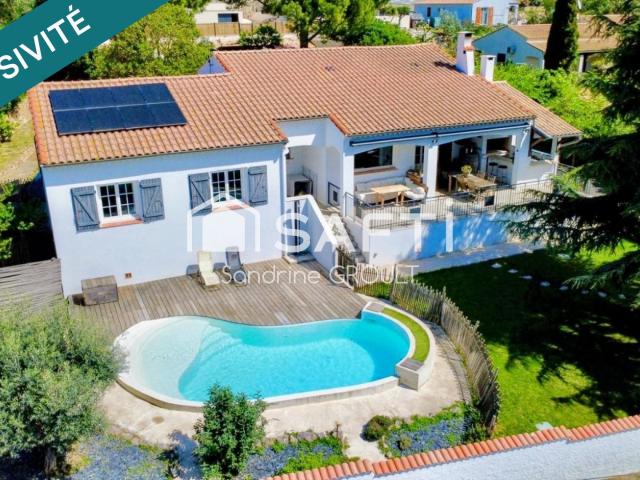 Maison 5 pièces 215 m²