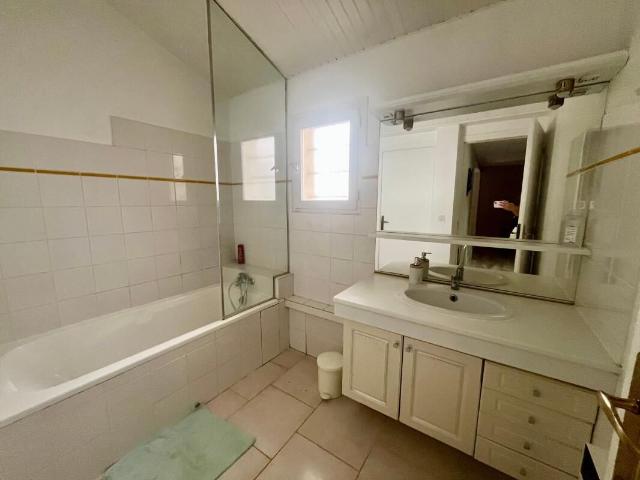 Maison 5 pièces, 215 m² à louer à Mérignac 33700