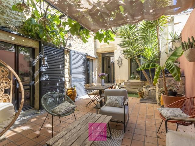 Maison 5 pièces 216 m²