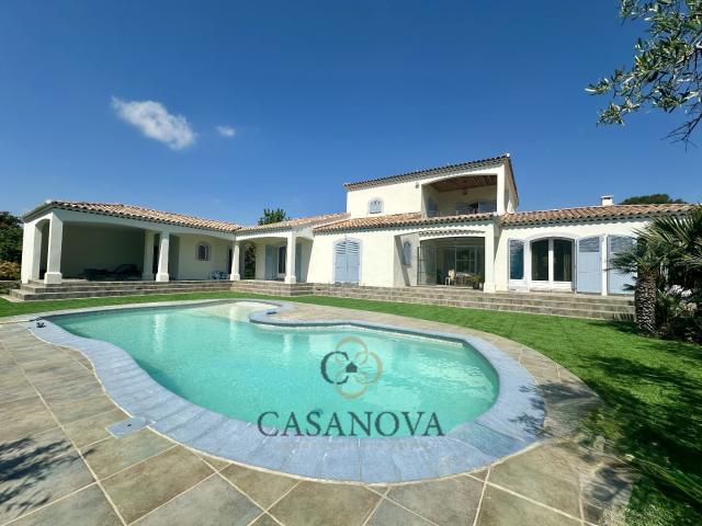 Maison 5 pièces 216 m²