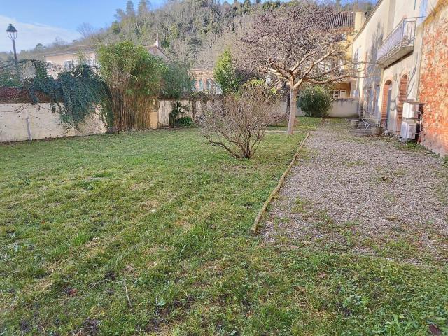 Maison 5 pièces 216 m²