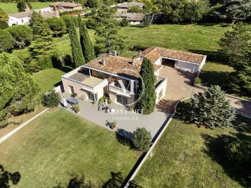 Maison 5 pièces 218 m²