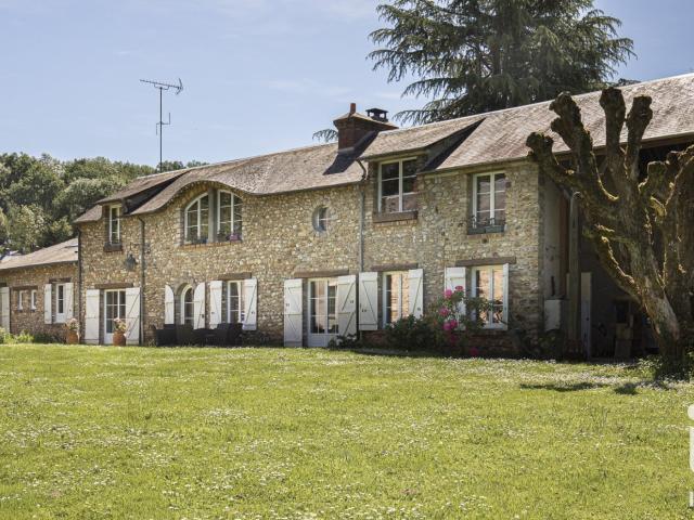 Maison 5 pièces 218 m²