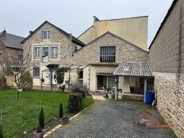 Maison 5 pièces 219 m²