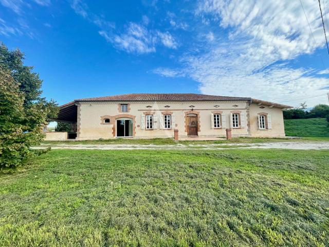 Maison 5 pièces 210 m²