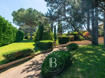 Maison 5 pièces 210 m²