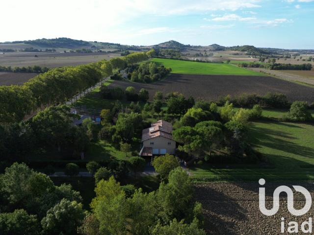 Maison 5 pièces 210 m²