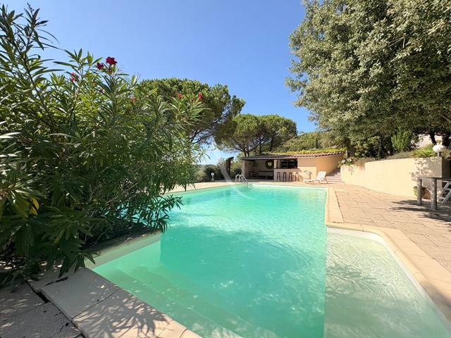 Maison 5 pièces 210 m²