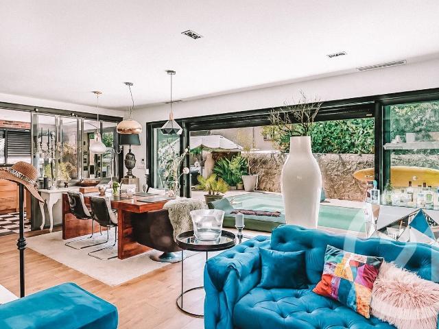Maison 5 pièces 210 m²