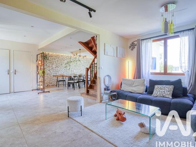 Maison 5 pièces 210 m²