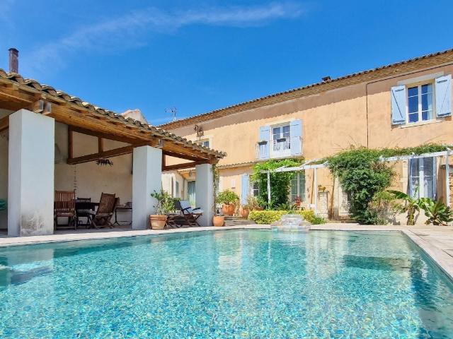 Maison 5 pièces 210 m²