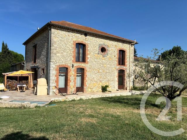 Maison 5 pièces 210 m²