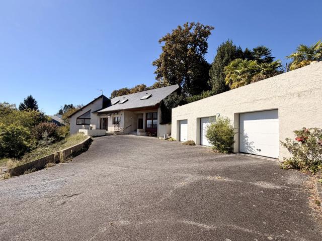 Maison 5 pièces 210 m²