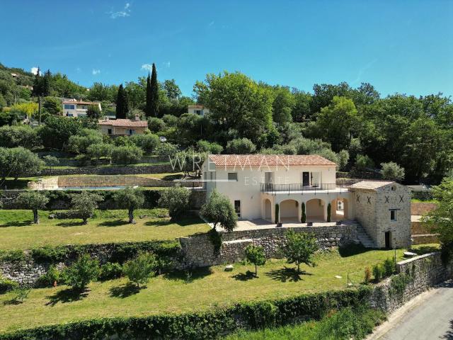 Maison 5 pièces 210 m²