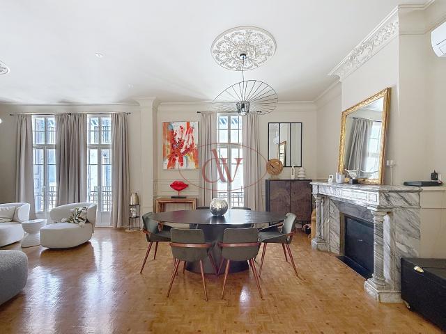 Maison 5 pièces 211 m²