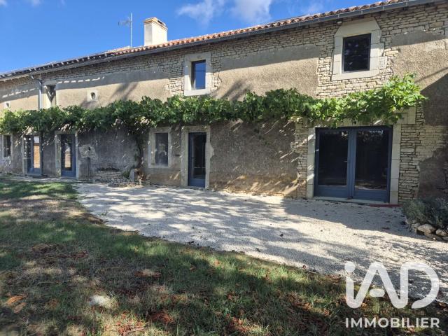 Maison 5 pièces 211 m²
