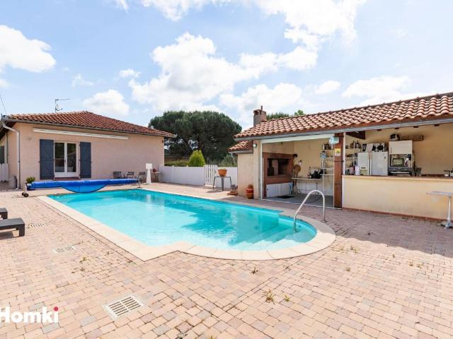 Maison 5 pièces 211 m²