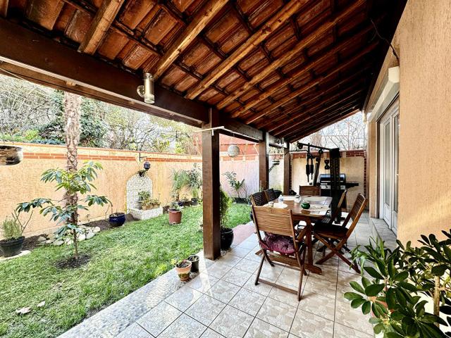 Maison 5 pièces 213 m²
