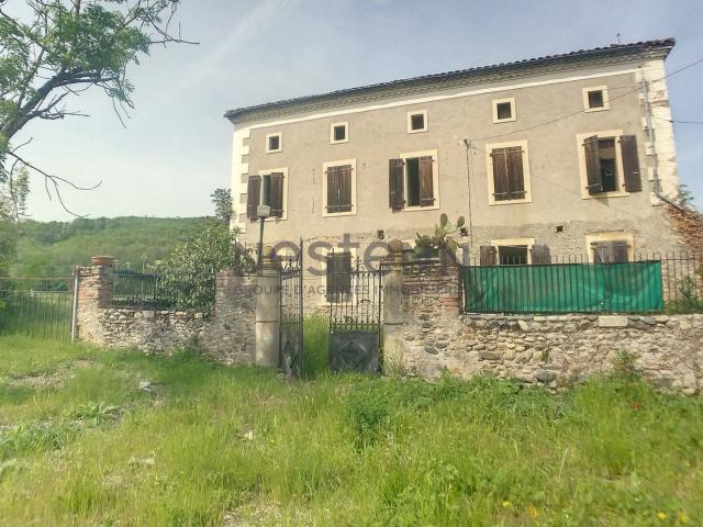 Maison 5 pièces 213 m²