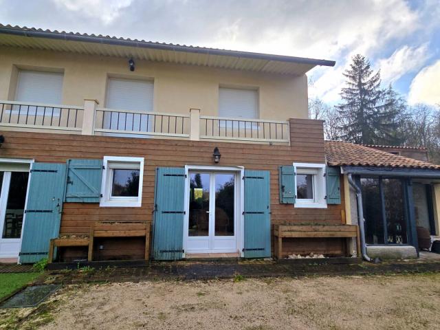 Maison 5 pièces 213 m²