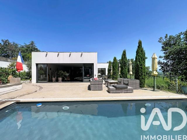 Maison 5 pièces 224 m²