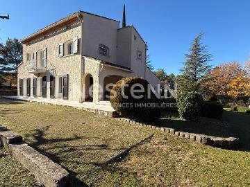 Maison 5 pièces 224 m²