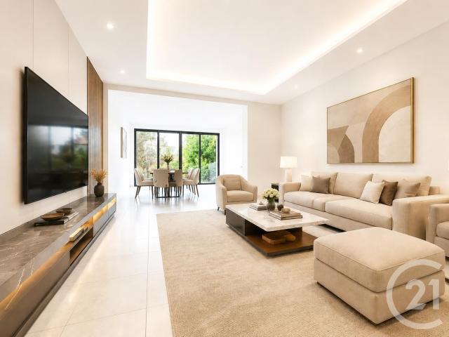 Maison 5 pièces 225 m²