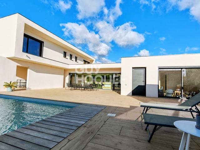 Maison 5 pièces 227 m²