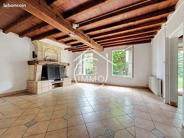 Maison 5 pièces 225 m²