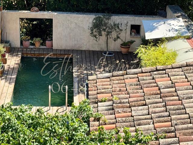 Maison 5 pièces 226 m²