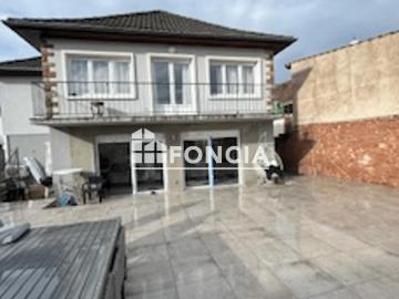 Maison 5 pièces 226 m²