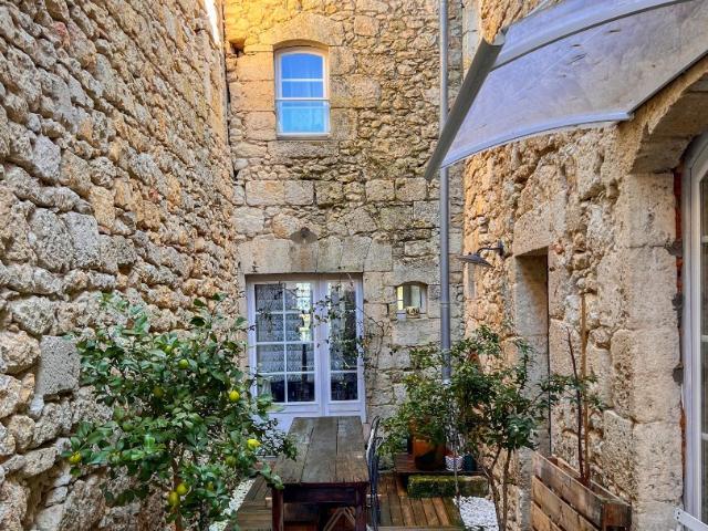 Maison 5 pièces 227 m²