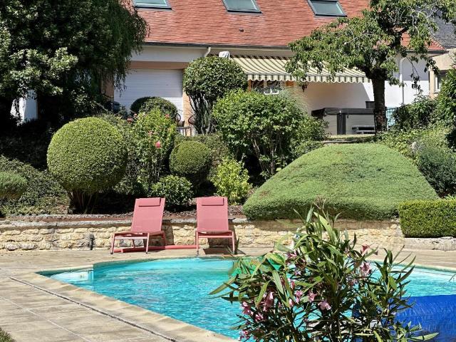 Maison 5 pièces 229 m²