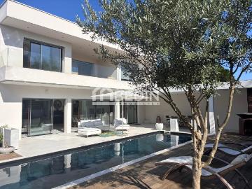 Maison 5 pièces 220 m²