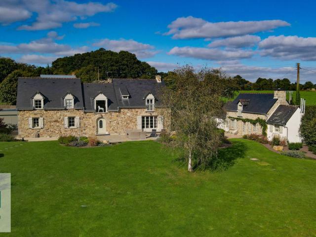 Maison 5 pièces 230 m²