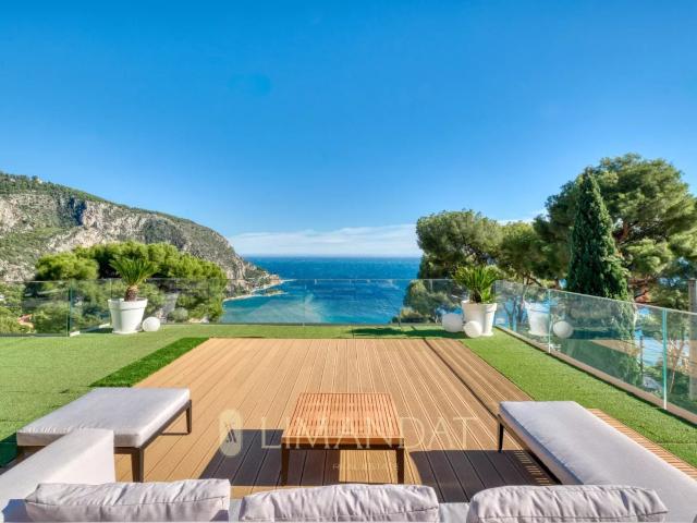 Maison 5 pièces 220 m²
