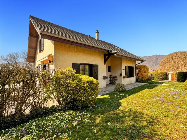 Maison 5 pièces 221 m²