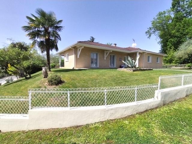 Maison 5 pièces 234 m²