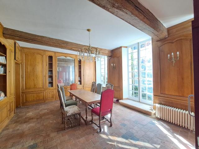 Maison 5 pièces 234 m²