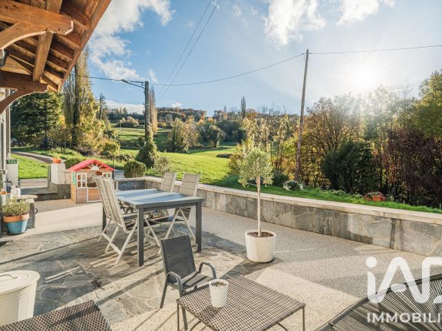 Maison 5 pièces 234 m²