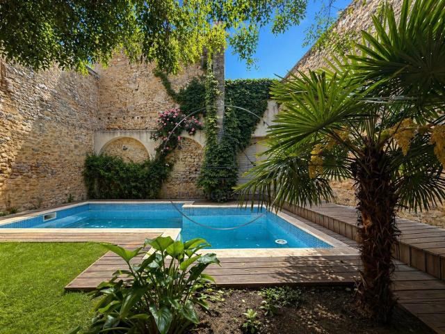 Maison 5 pièces 235 m²
