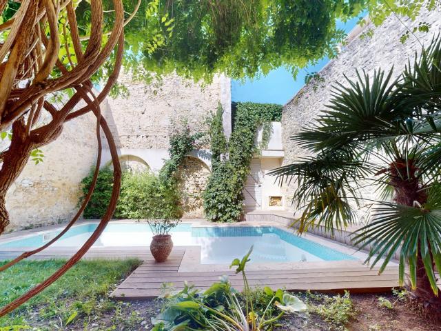 Maison 5 pièces 235 m²