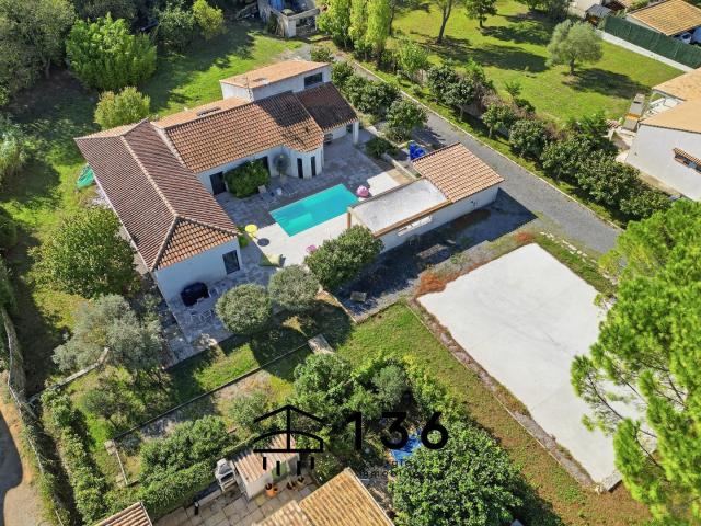 Maison 5 pièces 235 m²