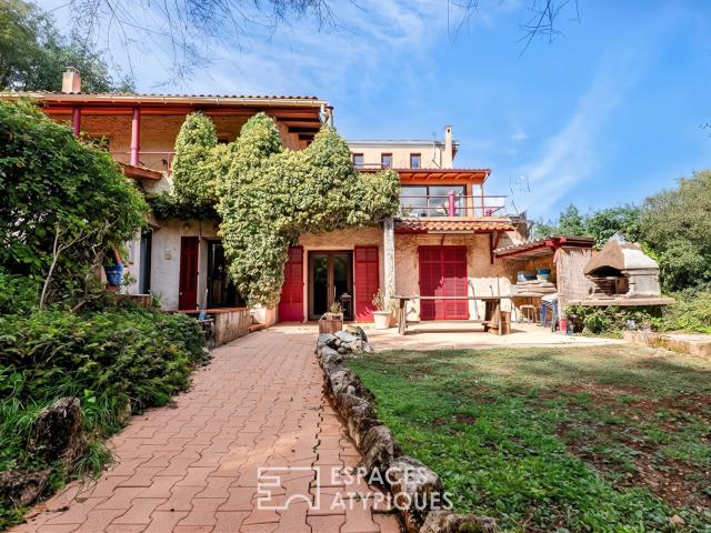 Maison 5 pièces 235 m²