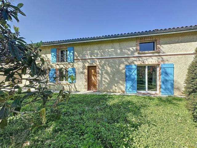 Maison 5 pièces 235 m²