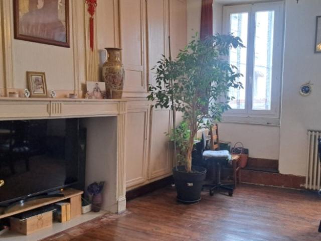 Maison 5 pièces 237 m²