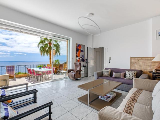 Maison 5 pièces 239 m²