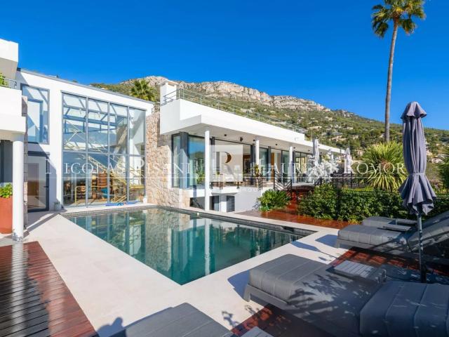 Maison 5 pièces 230 m²