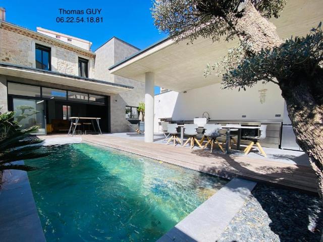 Maison 5 pièces 230 m²