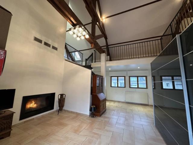Maison 5 pièces 230m2